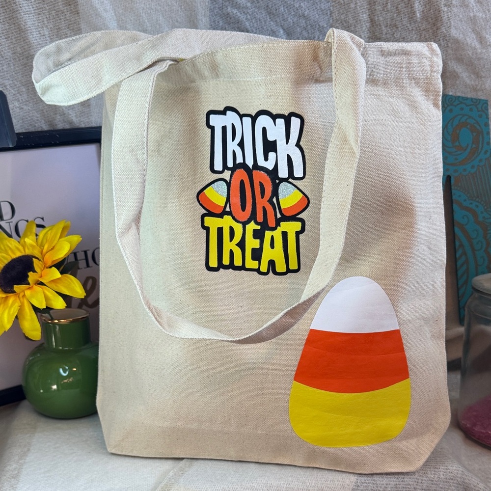 Cute Ghost Tote Bag with Glitter Bow - Picture 3 of 3